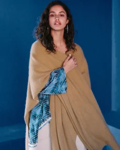 Kimonos & Ponchos><noscript><img width=
